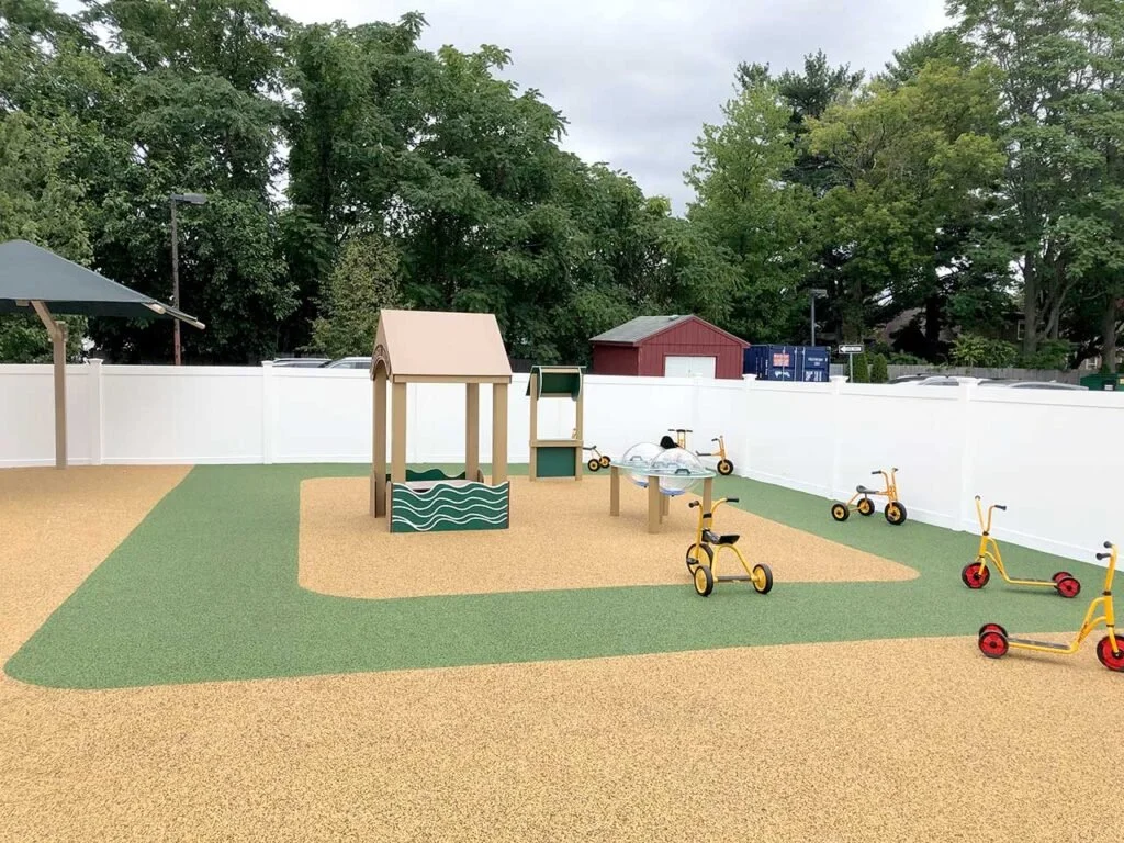 Southern-New-Hampshire-Human-Services-Playground-8-1024x768.jpg