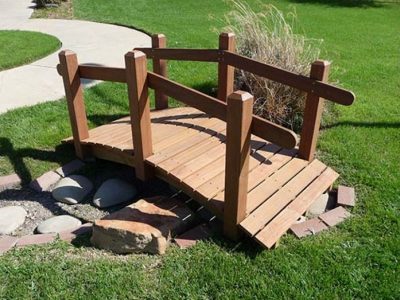 Natural Garden Bridge - Grounds for Early Play